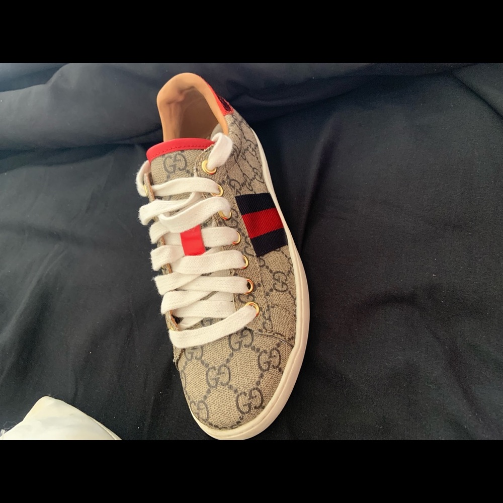 Gucci shoes